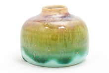 Load image into Gallery viewer, Aura Energy 8 Mini Vase