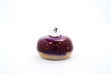 Load image into Gallery viewer, Eternal Mahal 9 Small Vase