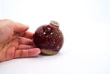 Load image into Gallery viewer, Eternal Mahal 10 Small Vase