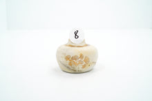 Load image into Gallery viewer, Ginkgo 8 Vase