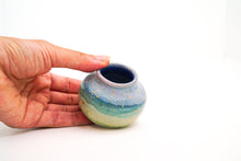 Load image into Gallery viewer, Unicorn Frost 7 Mini Vase