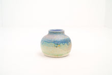 Load image into Gallery viewer, Unicorn Frost 8 Mini Vase