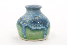 Load image into Gallery viewer, Unicorn Frost 9 Miniature Vase