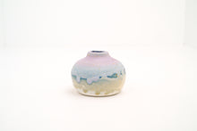 Load image into Gallery viewer, Unicorn Frost 9 Mini Vase