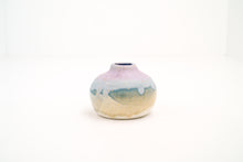 Load image into Gallery viewer, Unicorn Frost 9 Mini Vase