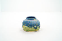 Load image into Gallery viewer, Unicorn Frost Red 10 Small Vase