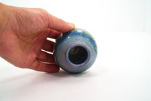 Load image into Gallery viewer, Unicorn Frost Red 11 Small Vase